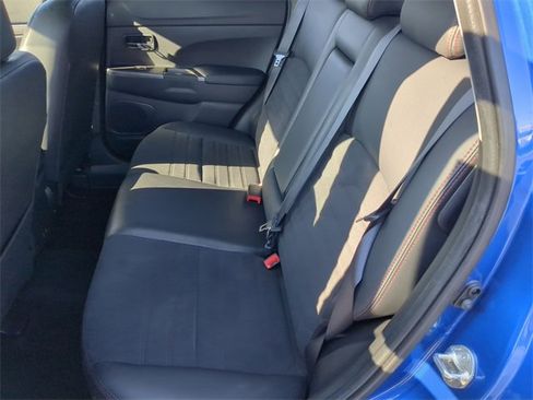 Used 2024 Mitsubishi Outlander Sport SE image 19