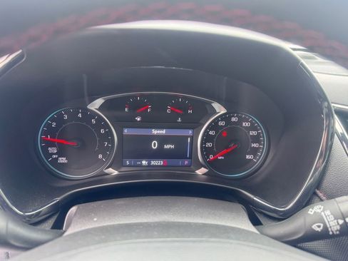 Used 2024 Chevrolet Equinox RS w/ RS Leather Package image 13