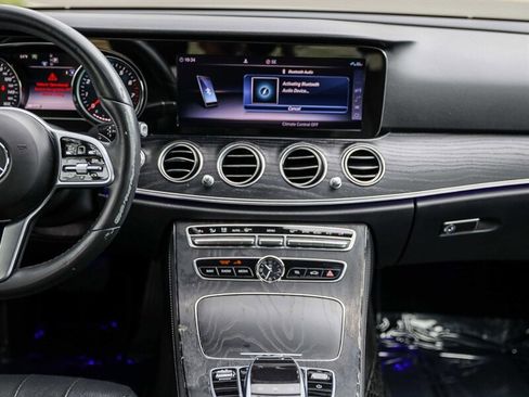 Used 2019 Mercedes-Benz E 300 image 18