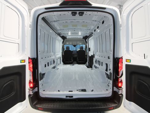 New 2026 Ford Transit 350 148 Medium Roof image 30