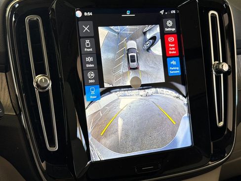 New 2026 Volvo XC40 B5 Ultra image 19