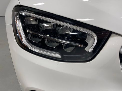 Used 2022 Mercedes-Benz GLC 300 4MATIC image 10