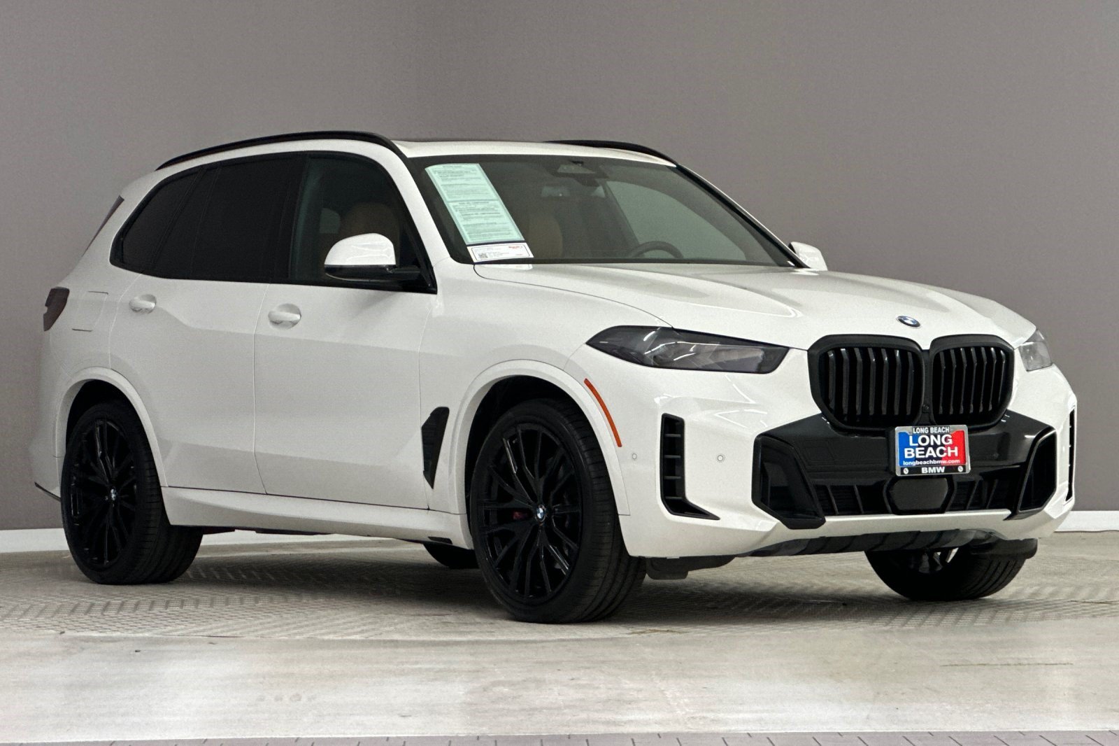 Used 2024 BMW X5 sDrive40i w/ M Sport Package RWD image 6