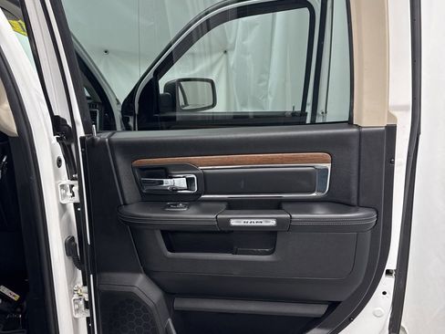 Used 2017 RAM 1500 Laramie w/ Convenience Group image 46