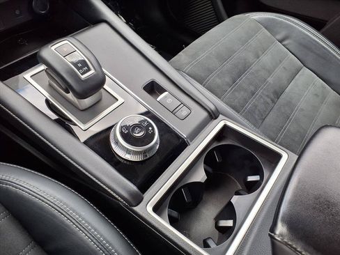 Used 2022 Mitsubishi Outlander SE FWD image 19