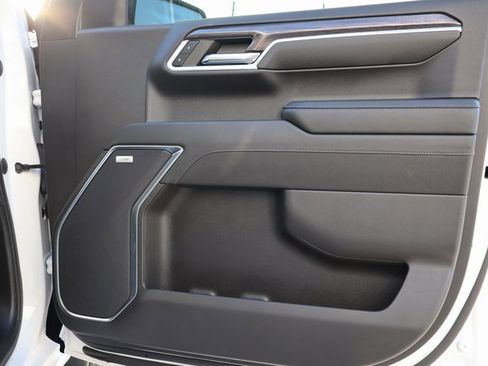 Used 2023 Chevrolet Silverado 1500 LTZ w/ LTZ Convenience Package II image 18