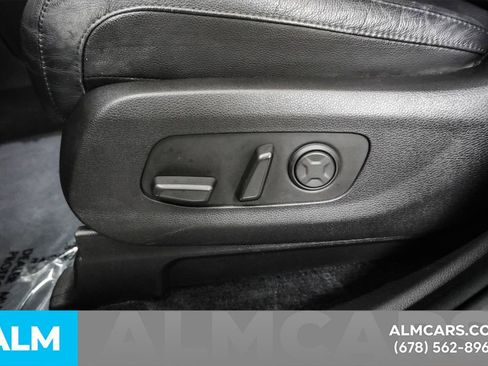 Used 2022 Kia Carnival SX Prestige image 33