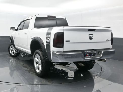 Used 2019 RAM 1500 Classic SLT image 6