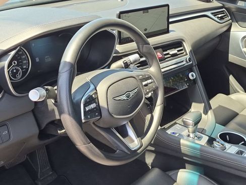 Used 2025 Genesis G70 2.5T RWD image 15