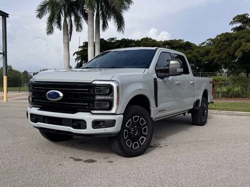 Used 2025 Ford F250 Platinum AWD/4WD image 1