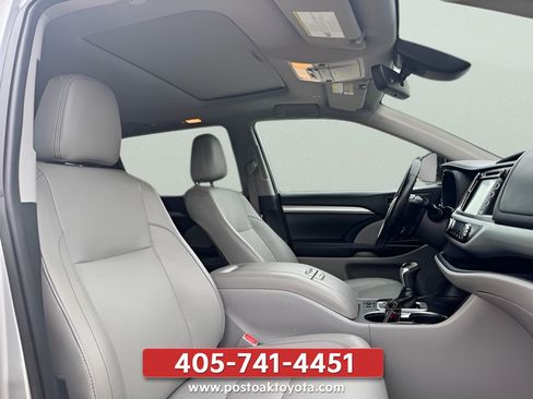 Used 2019 Toyota Highlander XLE w/ Protection Package #3 AWD/4WD image 20