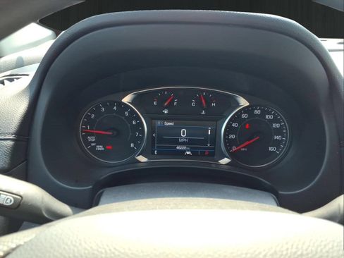 Used 2024 GMC Terrain SLE FWD image 23