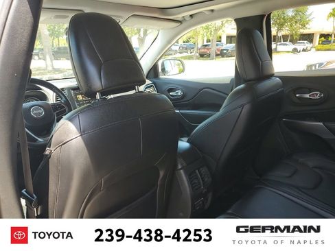 Used 2019 Jeep Cherokee Limited w/ Trailer Tow Group AWD/4WD image 24