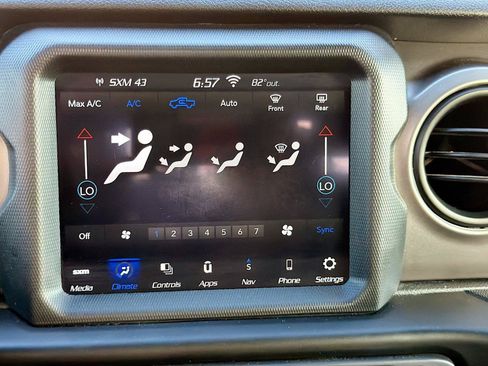 Used 2020 Jeep Gladiator Sport w/ Quick Order Package 24S AWD/4WD image 30