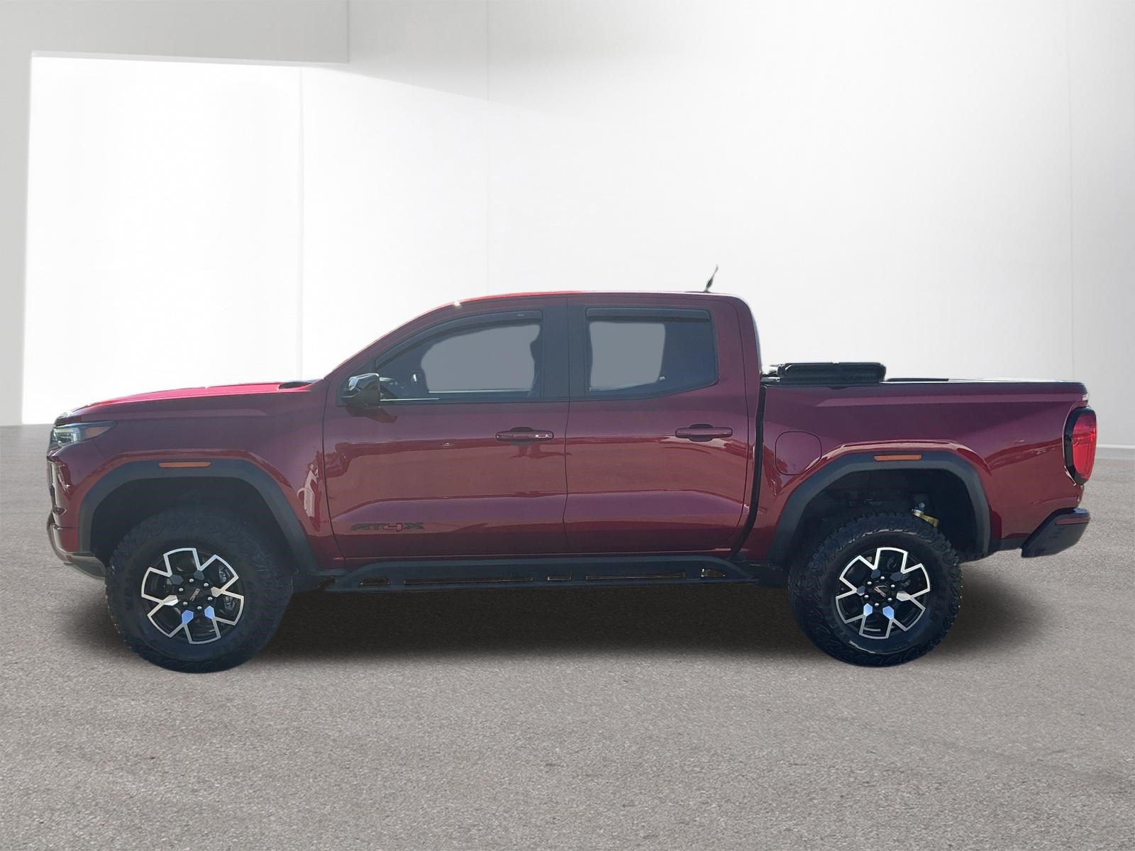 Used 2024 GMC Canyon AT4X AWD/4WD image 15