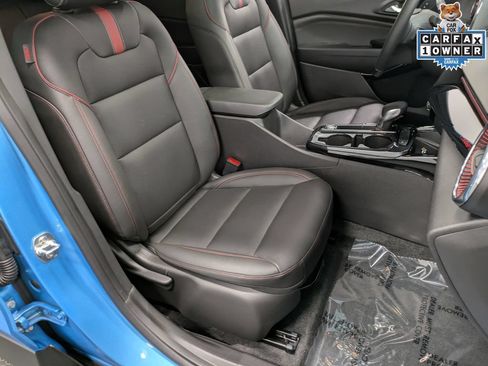 Used 2025 Chevrolet Trax RS w/ Sunroof Package FWD image 29