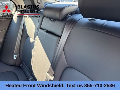 Used 2017 Jaguar XE Premium RWD image 13