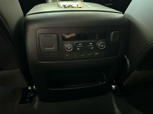 Used 2019 GMC Yukon Denali w/ Denali Ultimate Package AWD/4WD image 13