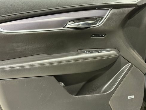 Used 2021 Cadillac XT6 Luxury image 12