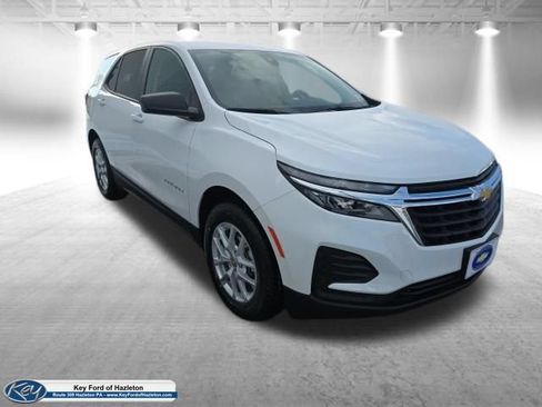 Used 2024 Chevrolet Equinox LS AWD/4WD image 5