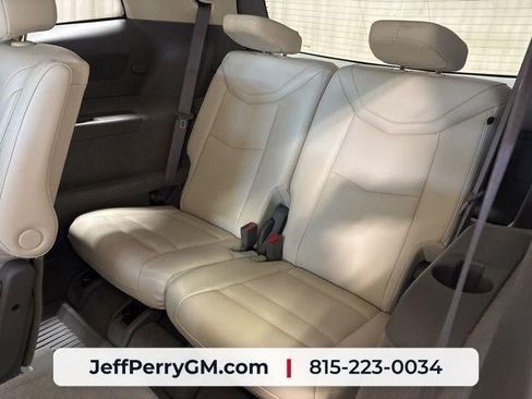 Used 2024 Cadillac XT6 Premium Luxury w/ Technology Package AWD/4WD image 28