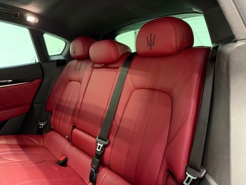 Used 2021 Maserati Levante S GranSport image 39