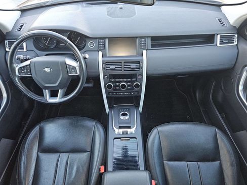 Used 2019 Land Rover Discovery Sport HSE image 25