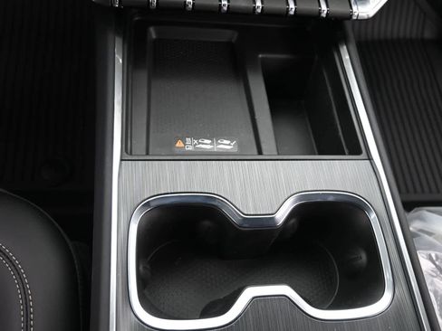 New 2026 GMC Acadia Elevation w/ Black Edition FWD image 19