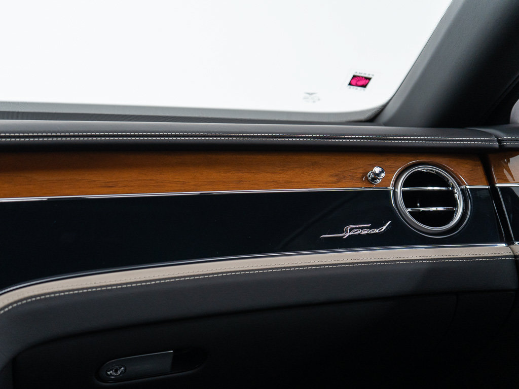 Used 2024 Bentley Flying Spur W12 AWD/4WD image 43