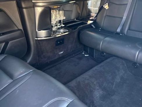 Used 2017 Cadillac XTS FWD image 7
