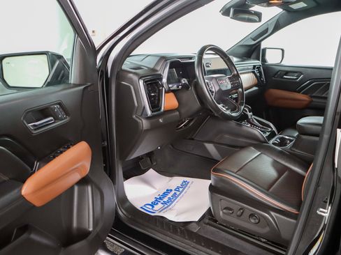 Used 2023 GMC Canyon AT4 w/ AT4 Premium Package image 3