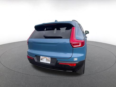 Used 2024 Volvo XC40 B5 Core AWD/4WD image 14