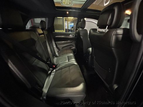 Used 2018 Jeep Grand Cherokee SRT AWD/4WD image 22