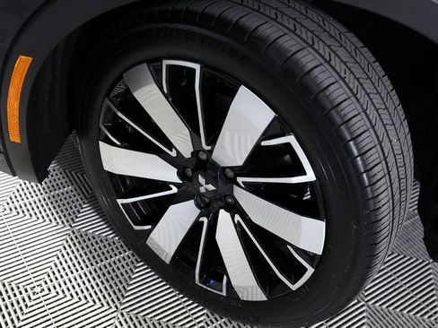 Used 2025 Mitsubishi Outlander AWD image 45