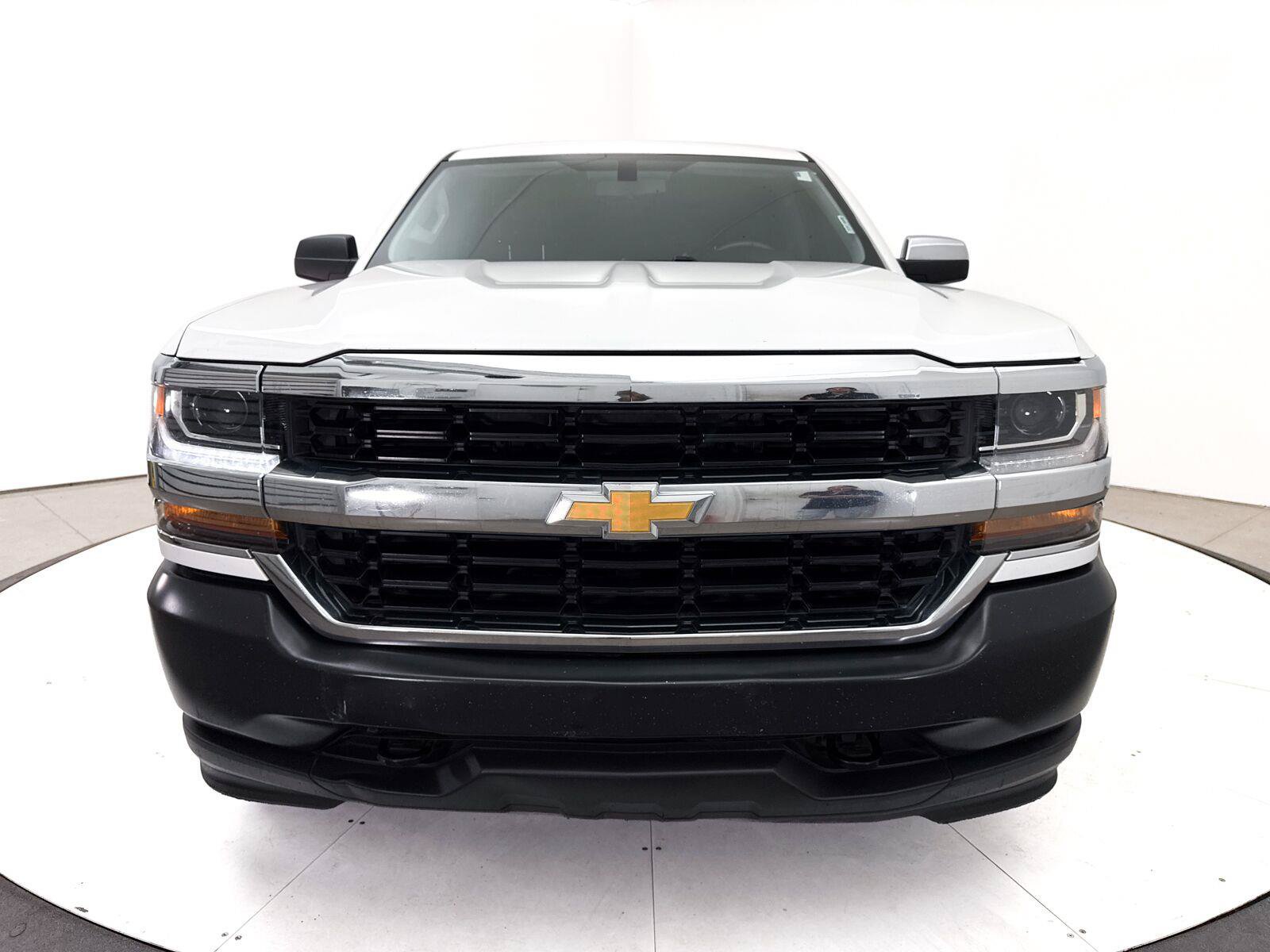 Used 2018 Chevrolet Silverado 1500 W/T w/ WT Fleet Convenience Package AWD/4WD image 2