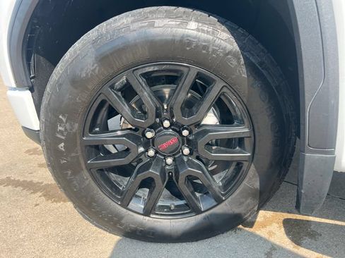 Used 2023 GMC Sierra 1500 Elevation AWD/4WD image 16