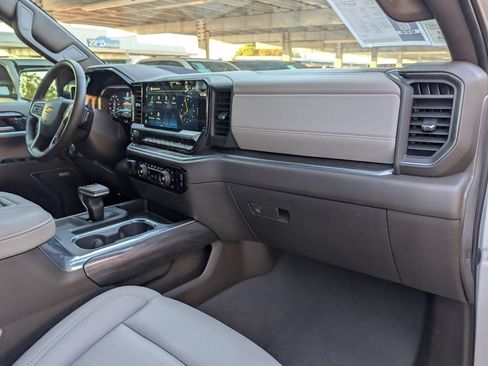 Certified 2022 Chevrolet Silverado 1500 LTZ w/ Technology Package RWD image 27