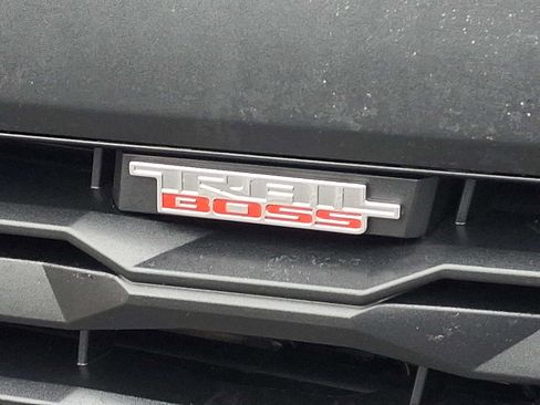 Used 2024 Chevrolet Colorado Trail Boss w/ Advanced Trailering Package image 30