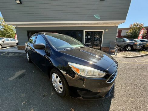Used 2016 Ford Focus S image 8