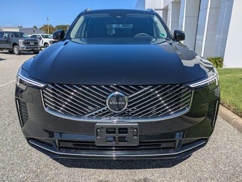 New 2026 Volvo XC90 B6 Plus w/ Protection Package Premier AWD/4WD image 9