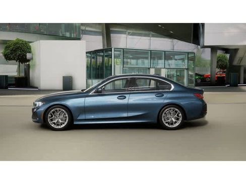 New 2026 BMW 330i xDrive Sedan w/ Convenience Package image 4