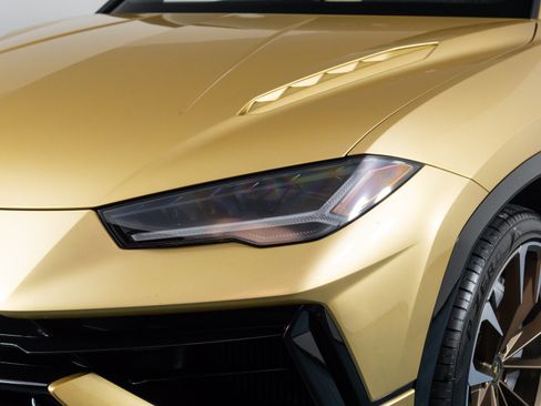 Used 2023 Lamborghini Urus S AWD/4WD image 10