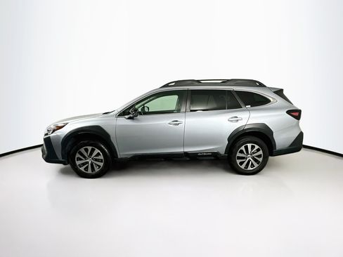 Used 2024 Subaru Outback Premium AWD/4WD image 4