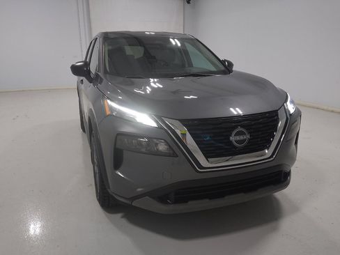 Used 2023 Nissan Rogue S AWD/4WD image 14