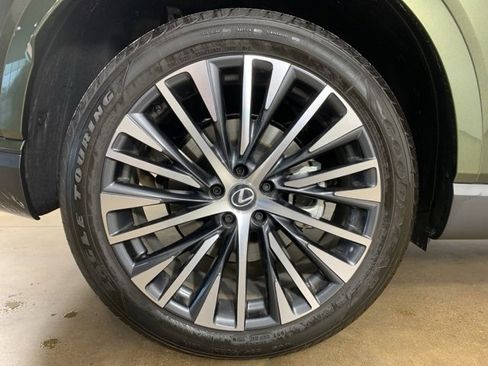 Used 2024 Lexus RX 350 Premium Plus w/ Convenience Package image 38