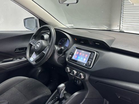 Used 2022 Nissan Kicks S FWD image 10