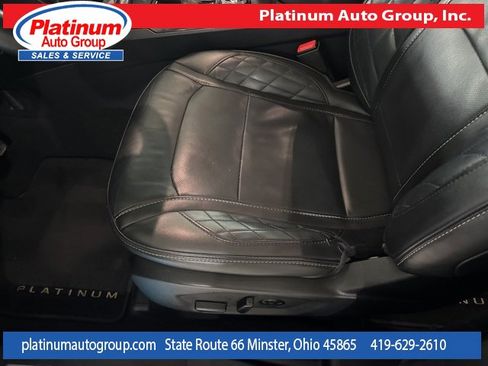 Used 2019 Ford Explorer Platinum image 12