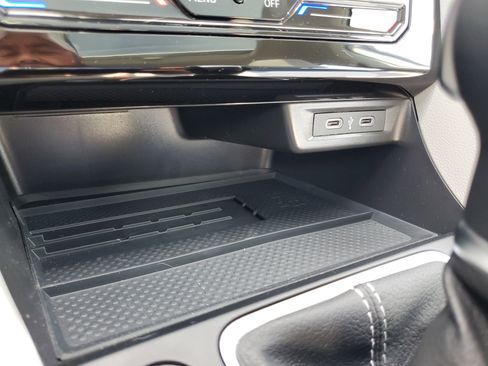 New 2025 Volkswagen Jetta SE image 24