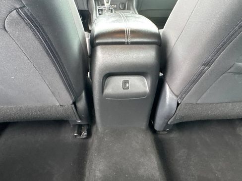 Used 2024 Nissan Sentra SV FWD image 30