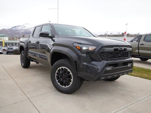 New 2026 Toyota Tacoma TRD Off-Road image 4